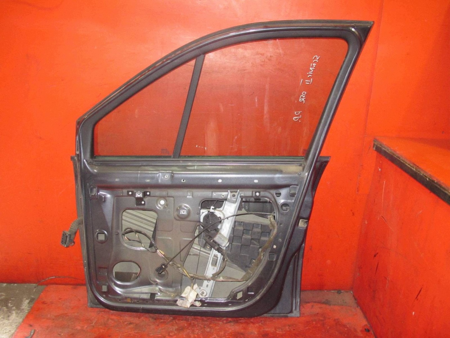 RENAULT SCENIC II 2 tür rechts vorne vorne grau TEB66