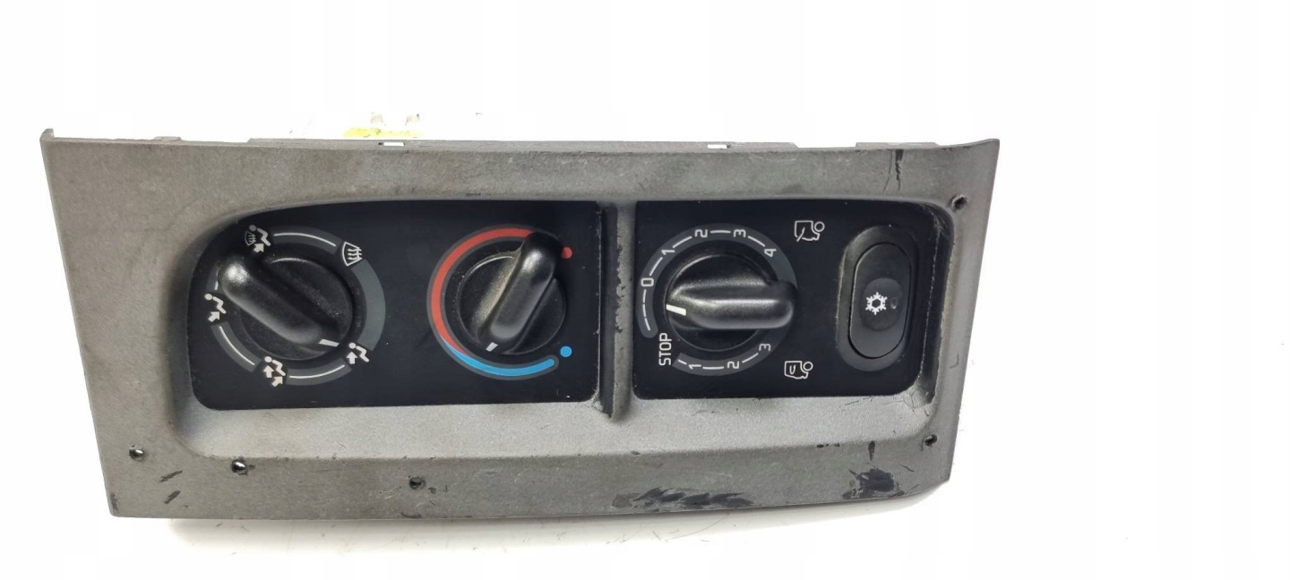 PANEL klimatizaci 5010226405 RENAULT MIDLUM 220.12