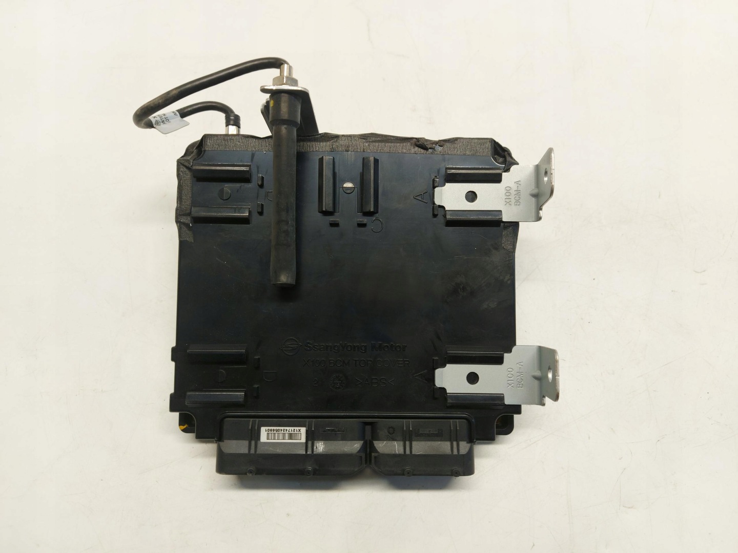 SSANGYONG XLV module control unit BCM 87110-35310