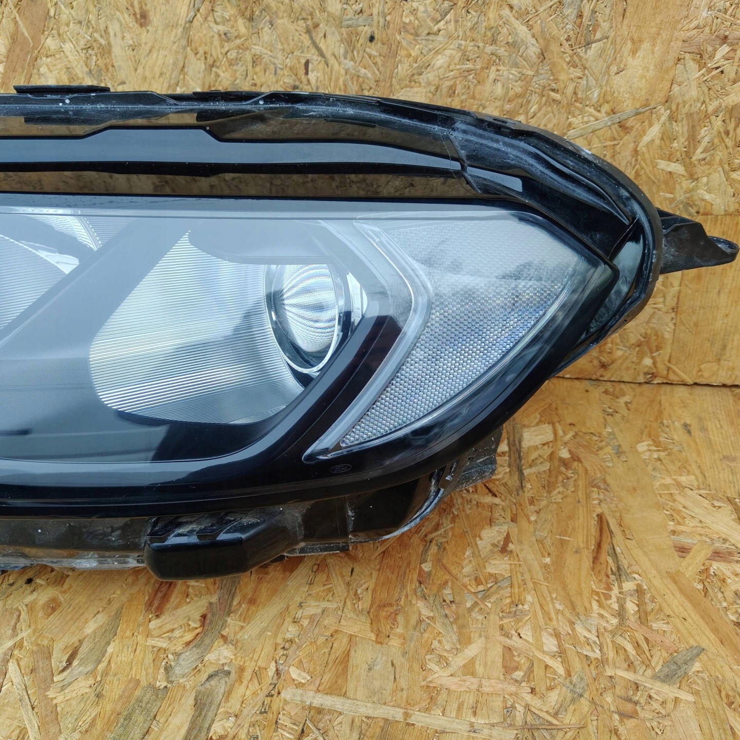 Reflektor front side left Ford Ecosport GN1513W030YA