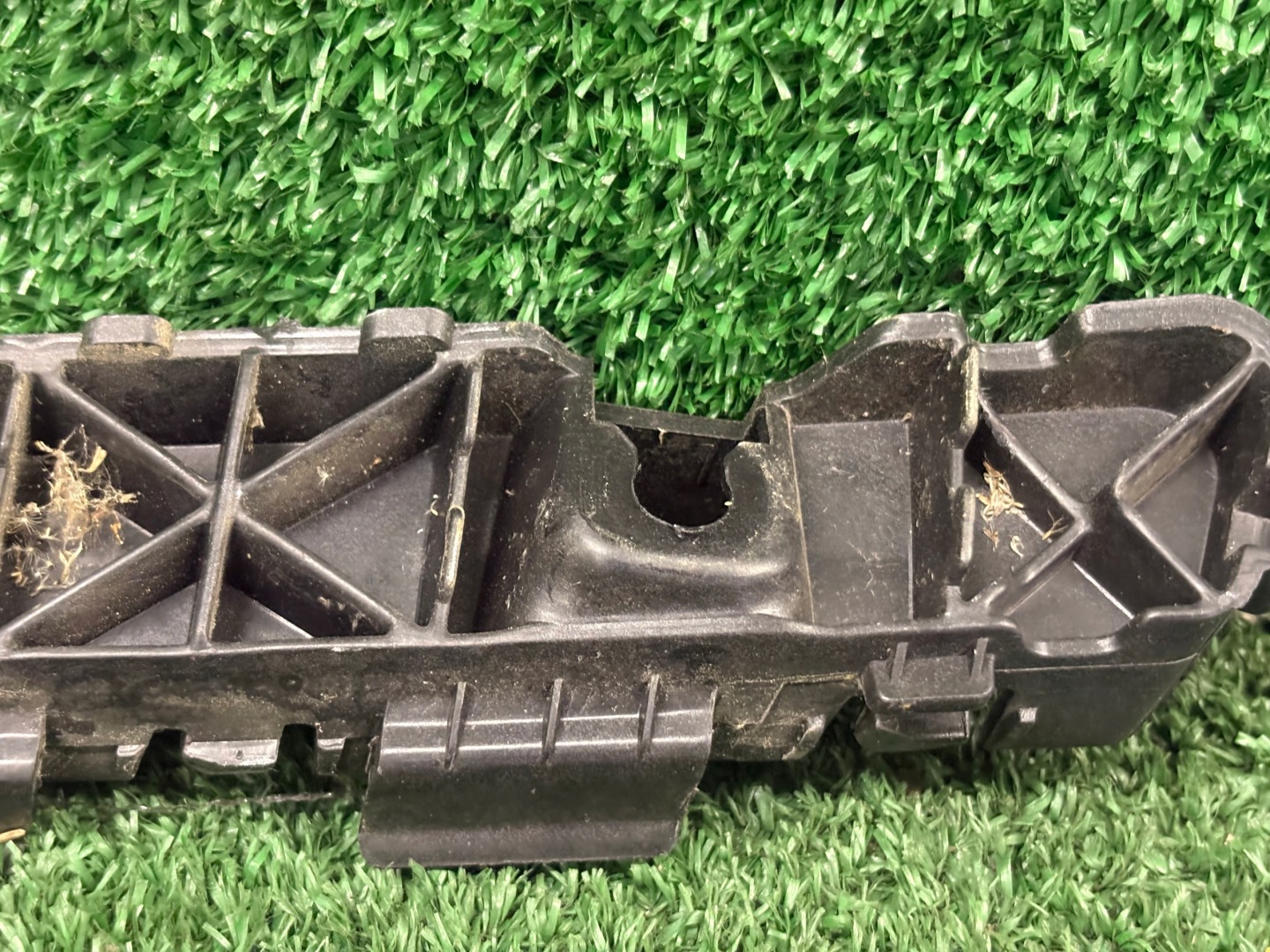 bumper bracket left rear part HYUNDAI TUCSON III 2018