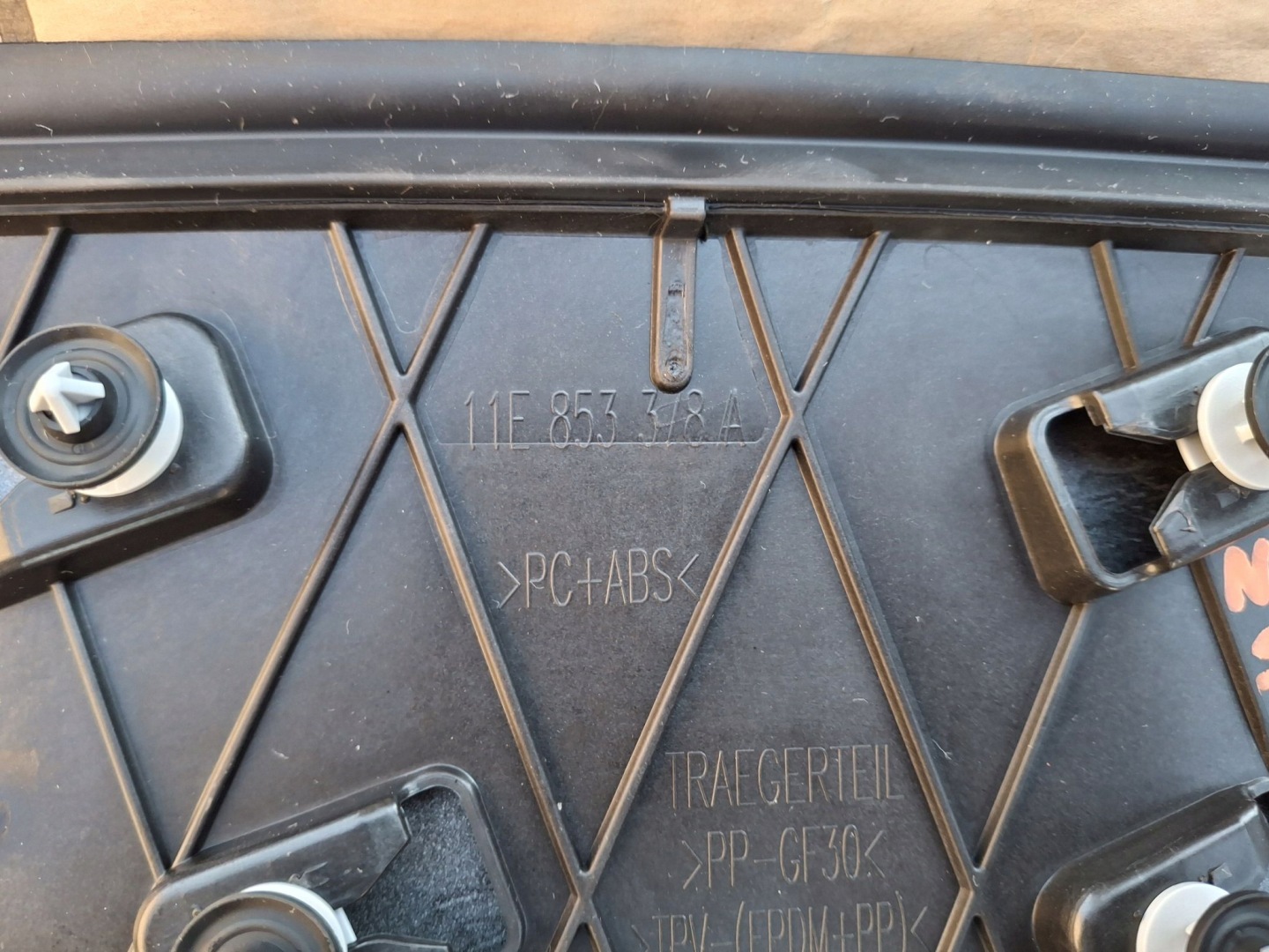 VW VOLKSWAGEN ID.5 moulding for pillar right rear part 11E853378A