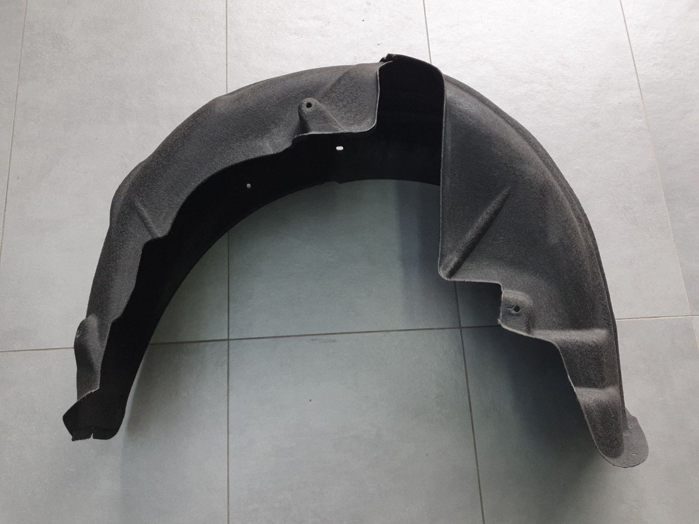 Audi A3 8Y sportback mudguard right rear part rear. 8Y0810172A