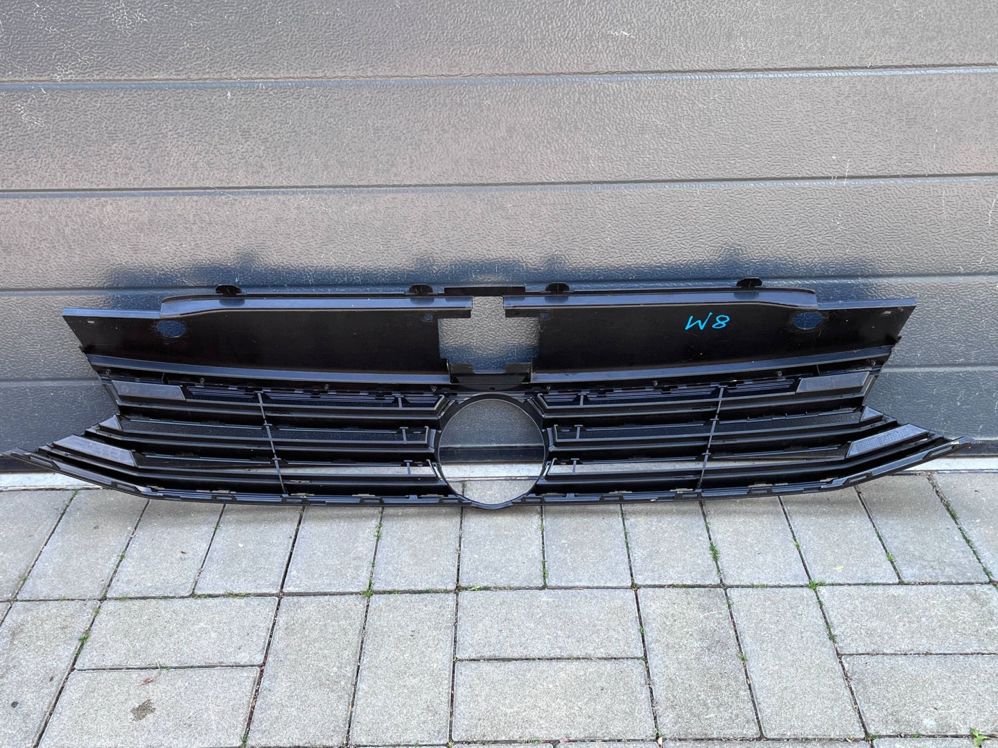 VW PASSAT B8 grill grille radiator front front 3G0853653