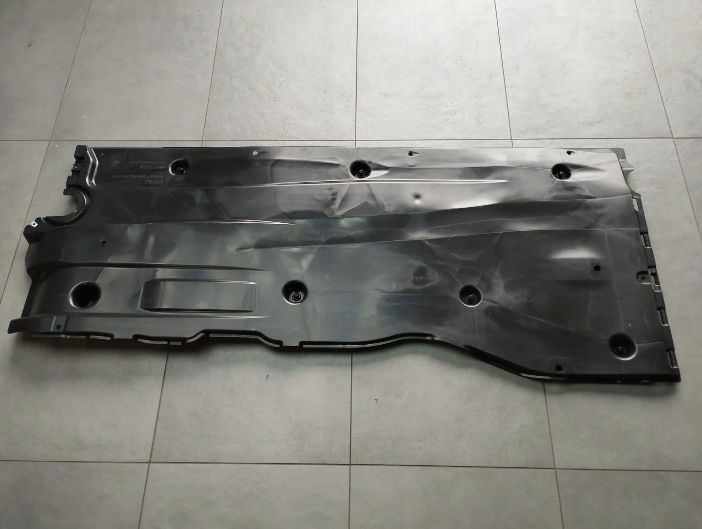 Audi S3 A3 8Y cover chassis left 5WA825201H