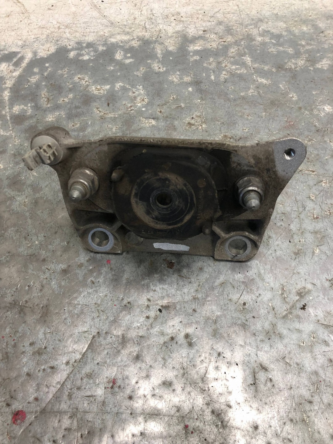 support étrier moteur RENAULT TWINGO III 112222643R