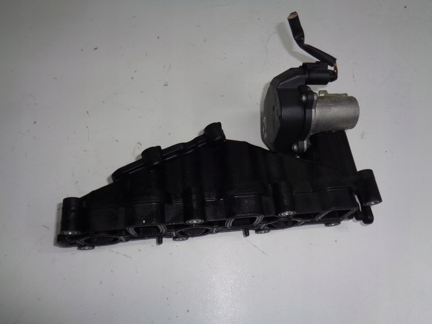 AUDI A4 A6 C6 2.7 3.0 TDI intake manifold regulator