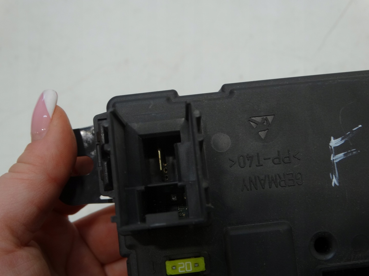 module control unit REM BMW F20 2.0D 2013R. 6135-9317173