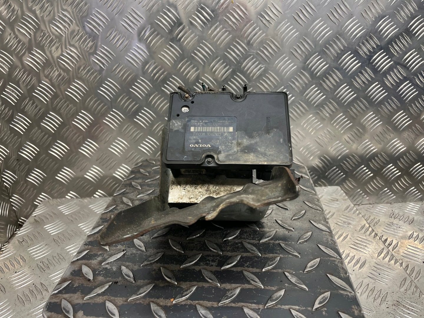 pumpa ABS VOLVO XC90 08671225