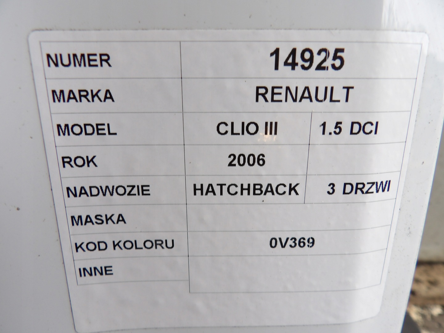 Renault Clio III cofano lak. OV369 0V369