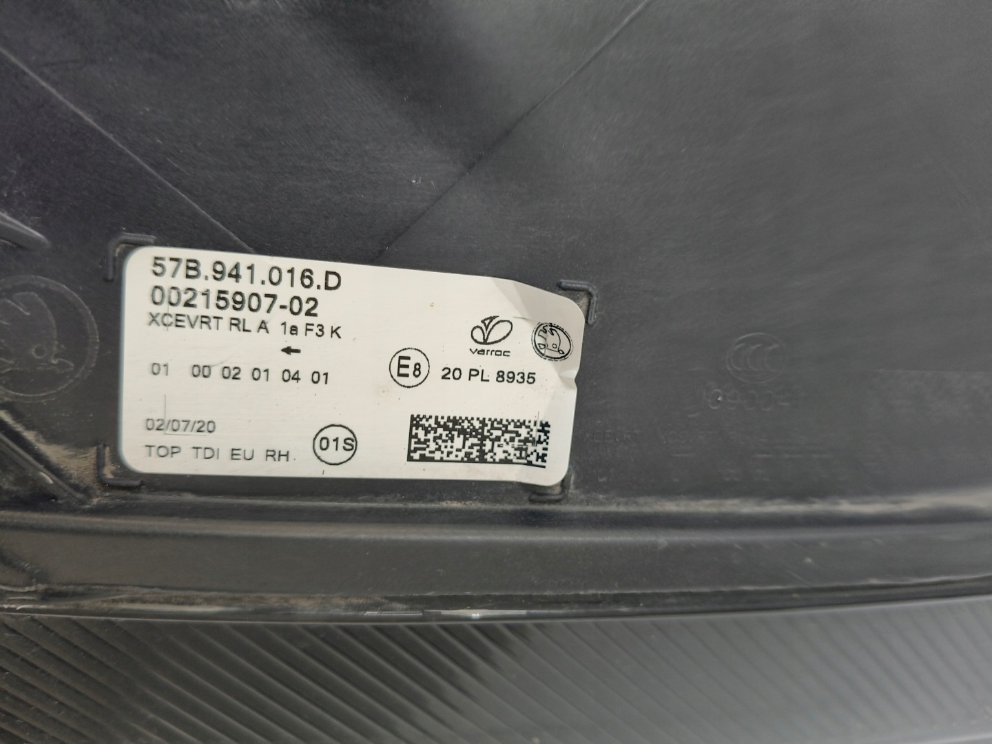 light right REFLEKTOR SKODA KAROQ 57A 17 FULL LED