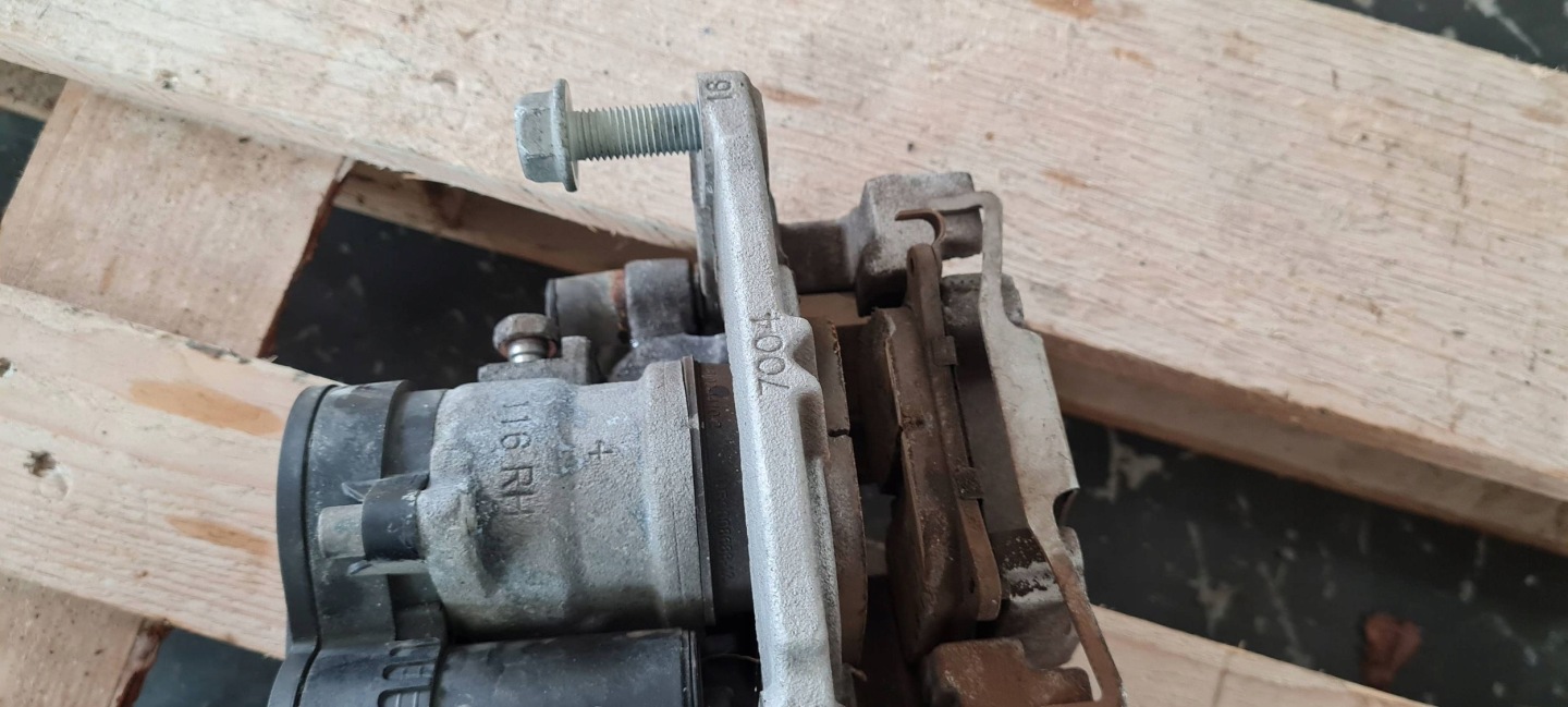 Chrysler Pacifica 2022 caliper brake right rear part rear 68451144AA