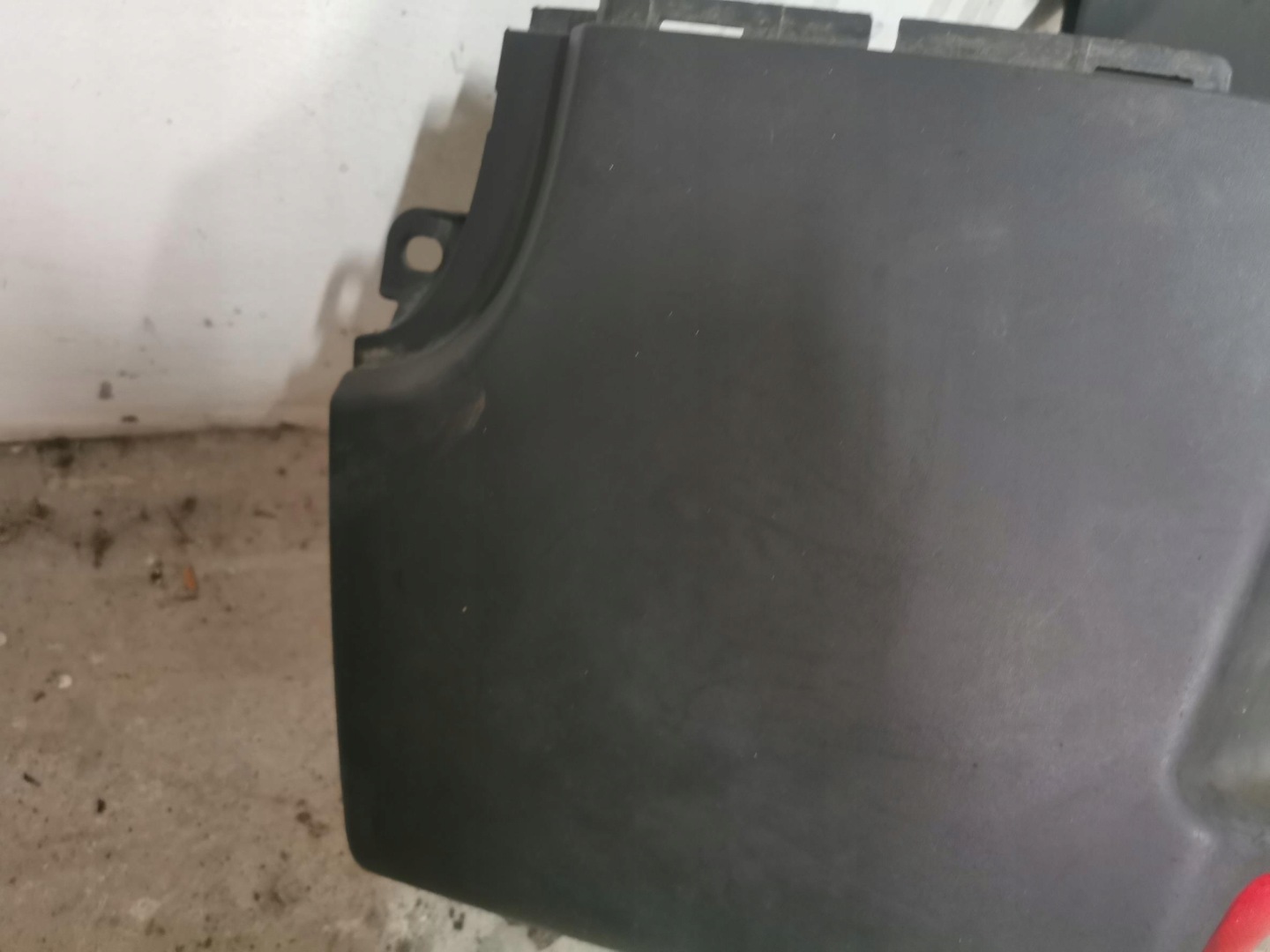 Ecke der Stoßstange links heck MERCEDES SPRINTER W906 A9068802371