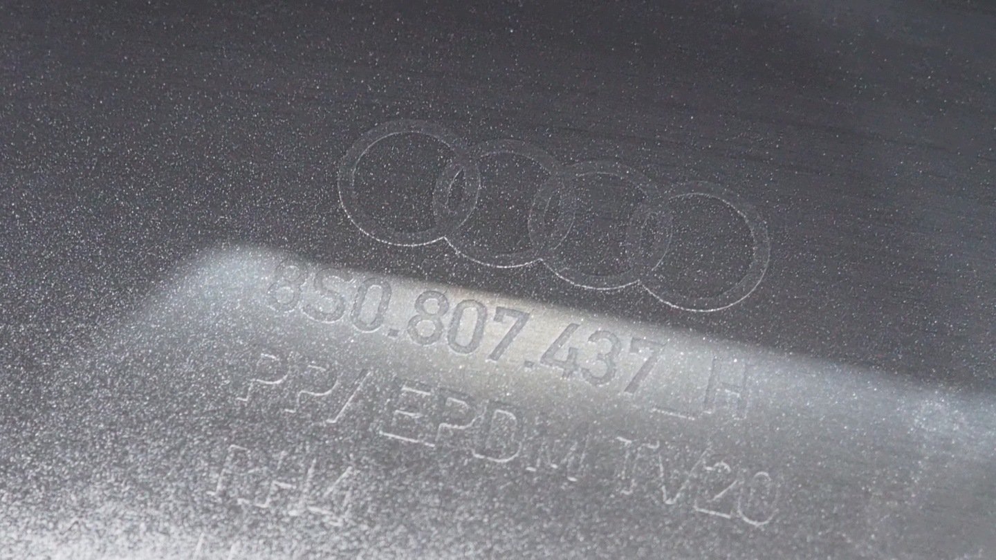 Audi TT III 8S S Line bumper front front 8S0807437H