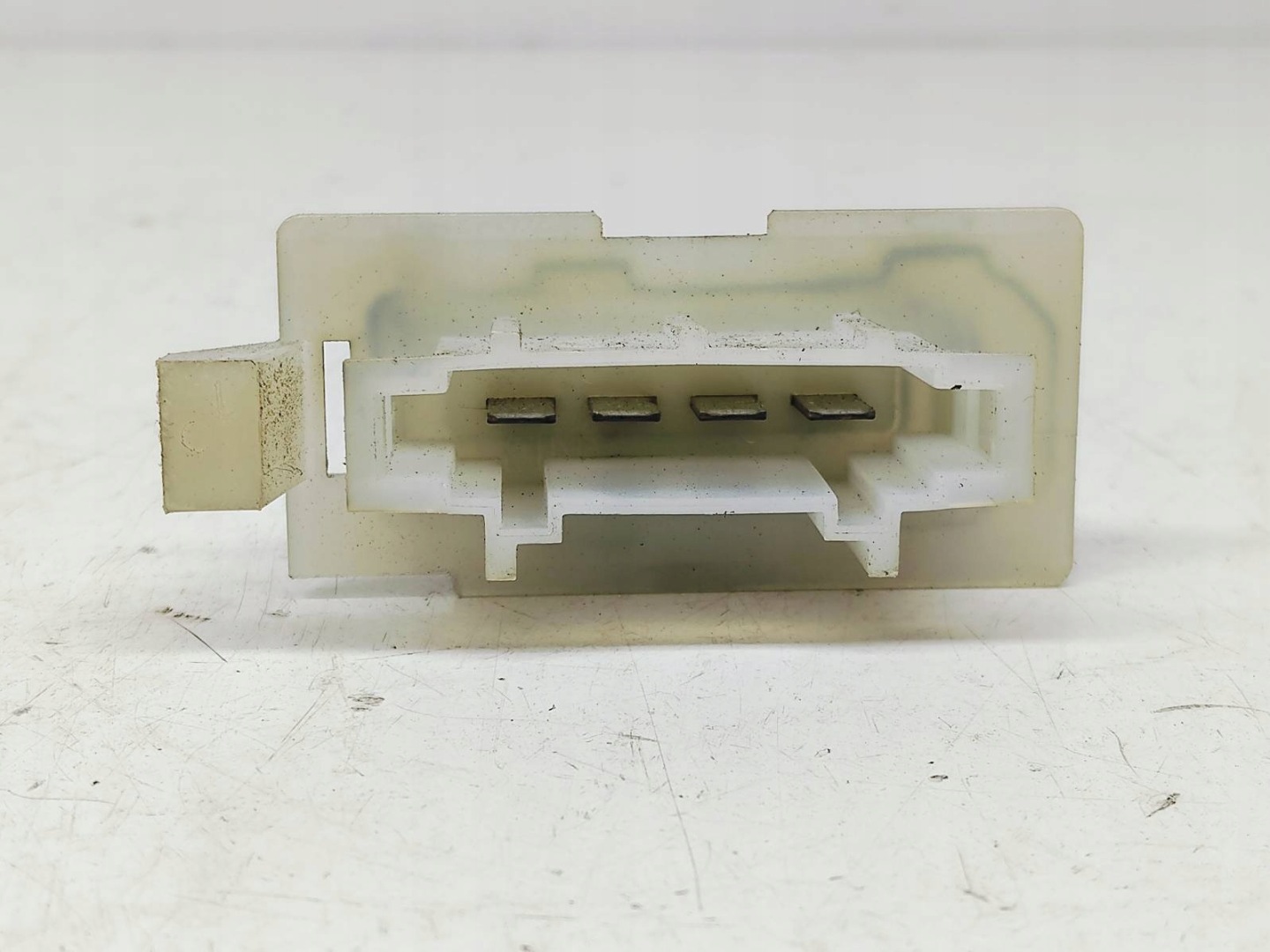 heater resistor Volkswagen Golf V 1.4 16V VALEO