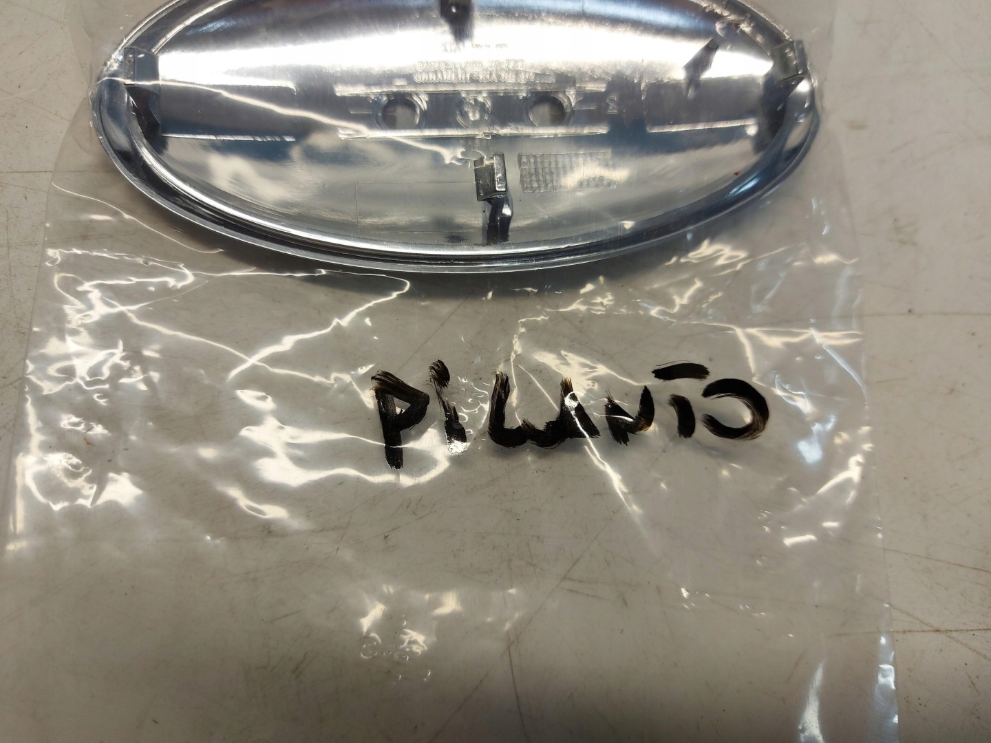KIA Picanto III logo emblemat 86318-1Y000