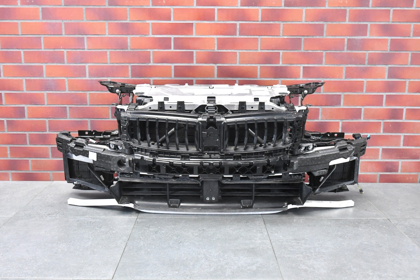 front panel, wall radiator BMW BMW 2 G42 m-packet M240iX