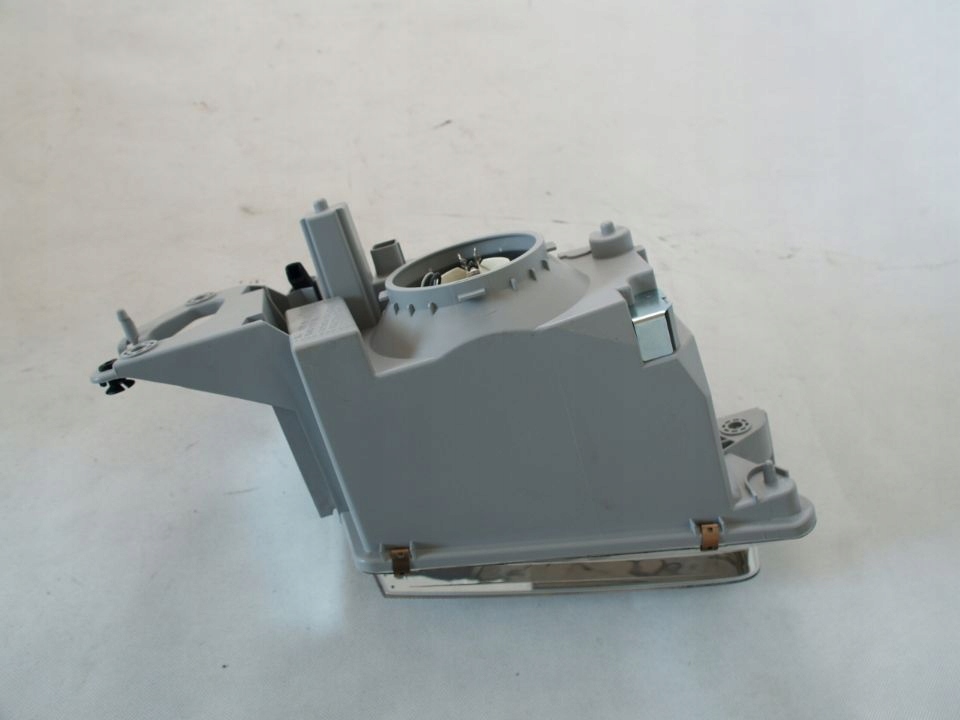 Mazda 323F Reflektor left light left 323 f 98-01r