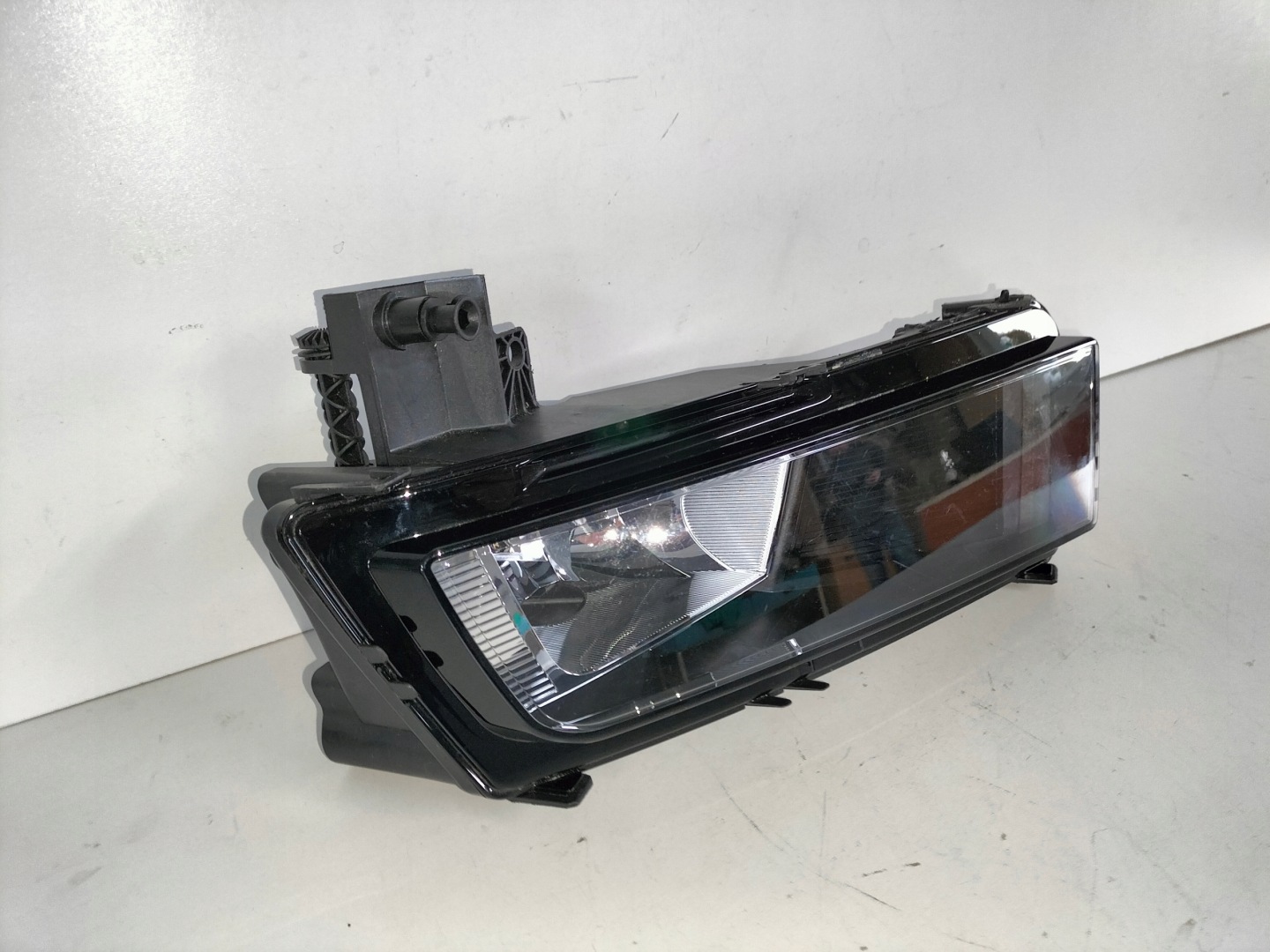 fog light light left VW TOURAN III 15