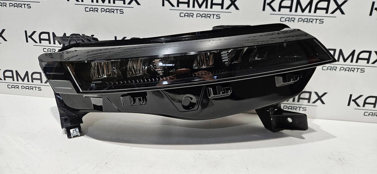 light right front FULL LED MITSUBISHI ECLIPSE CROSS 26- original 260107842R