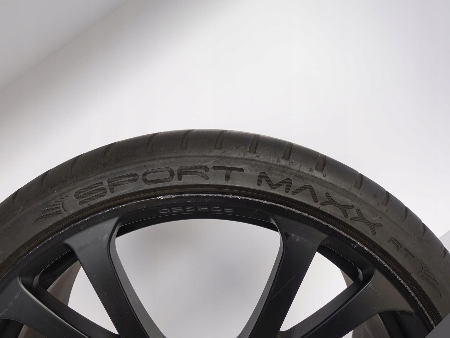 PORSCHE CAYENNE 7L TECHART FORMULA III CERCHIO+GOMMA