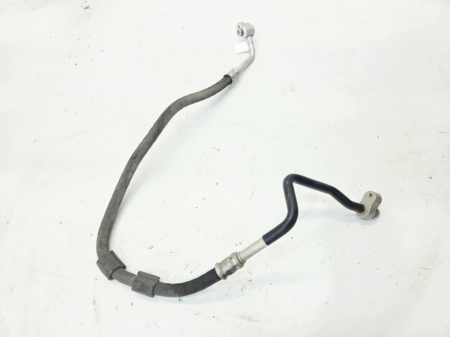 vedení hadice klimatizaci AUDI A6 C7 A7 4G0260721AA