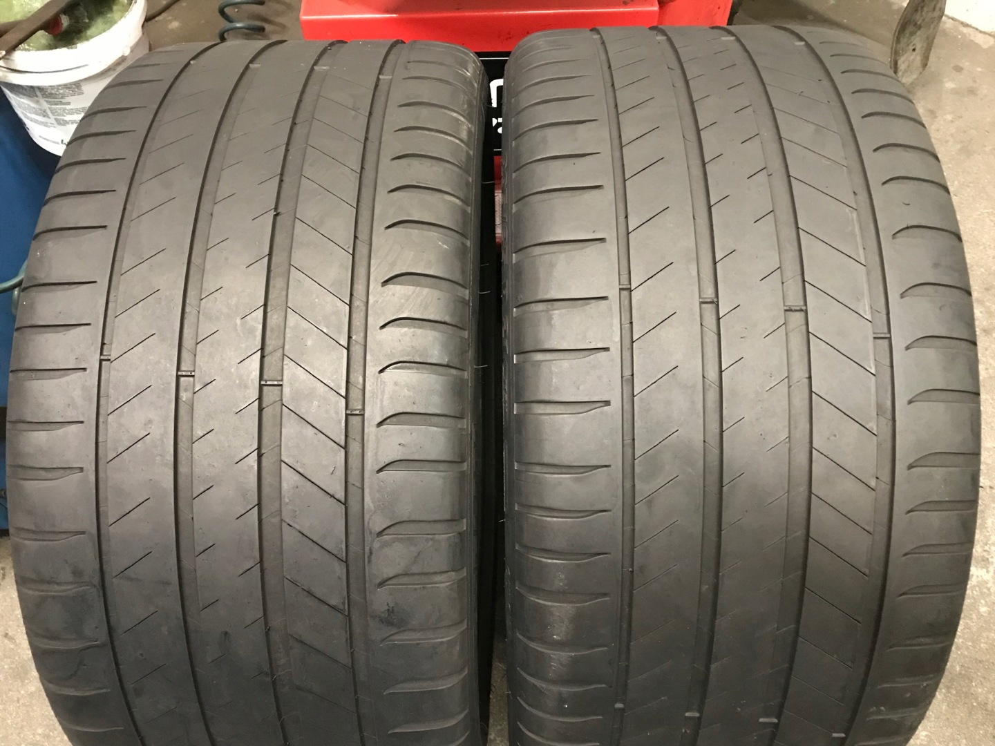 tyres summer 295/35R21 Michelin Latitude Sport