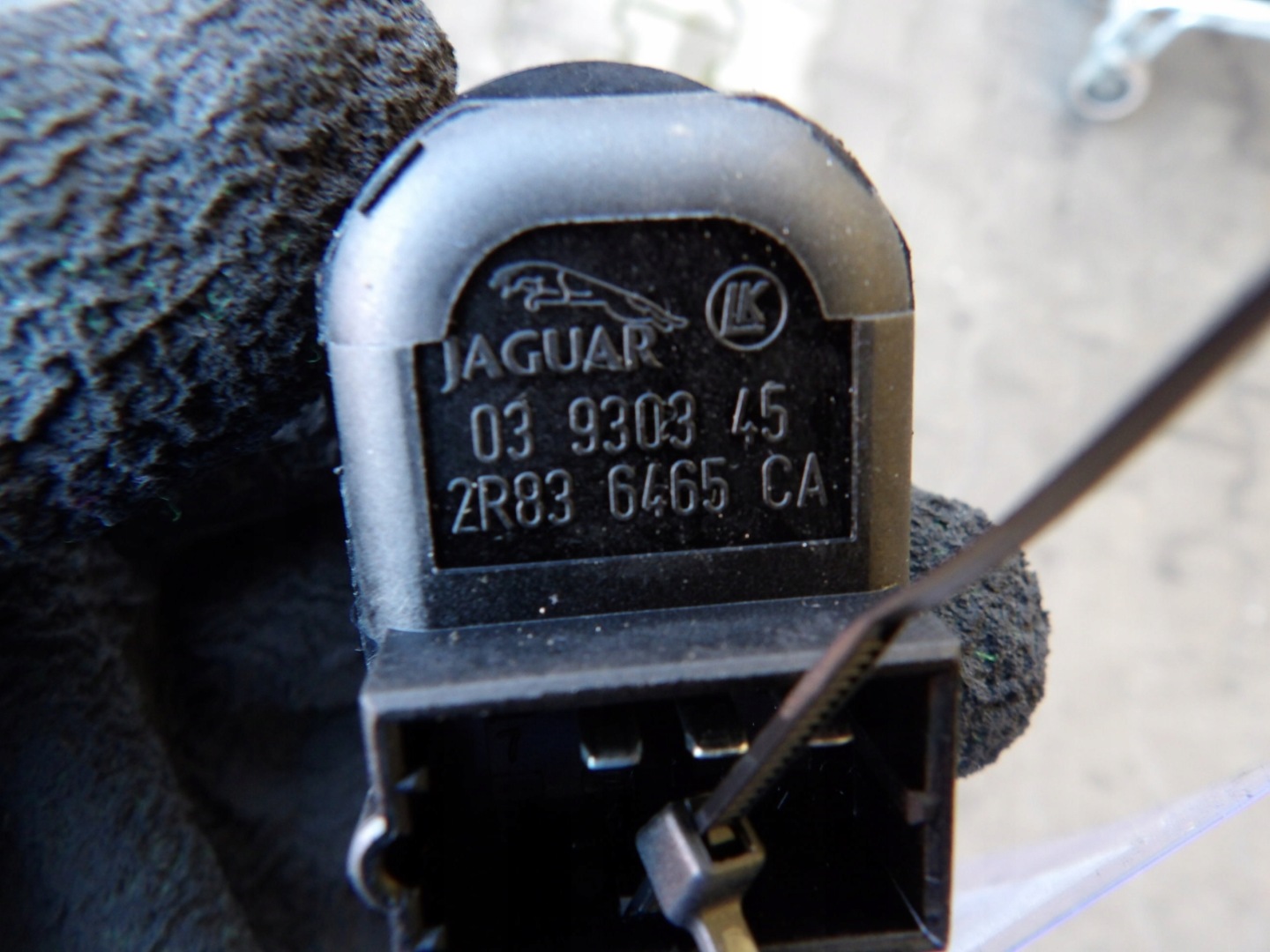 switch steering wheel Jaguar S-TYPE lift 2R836465CA