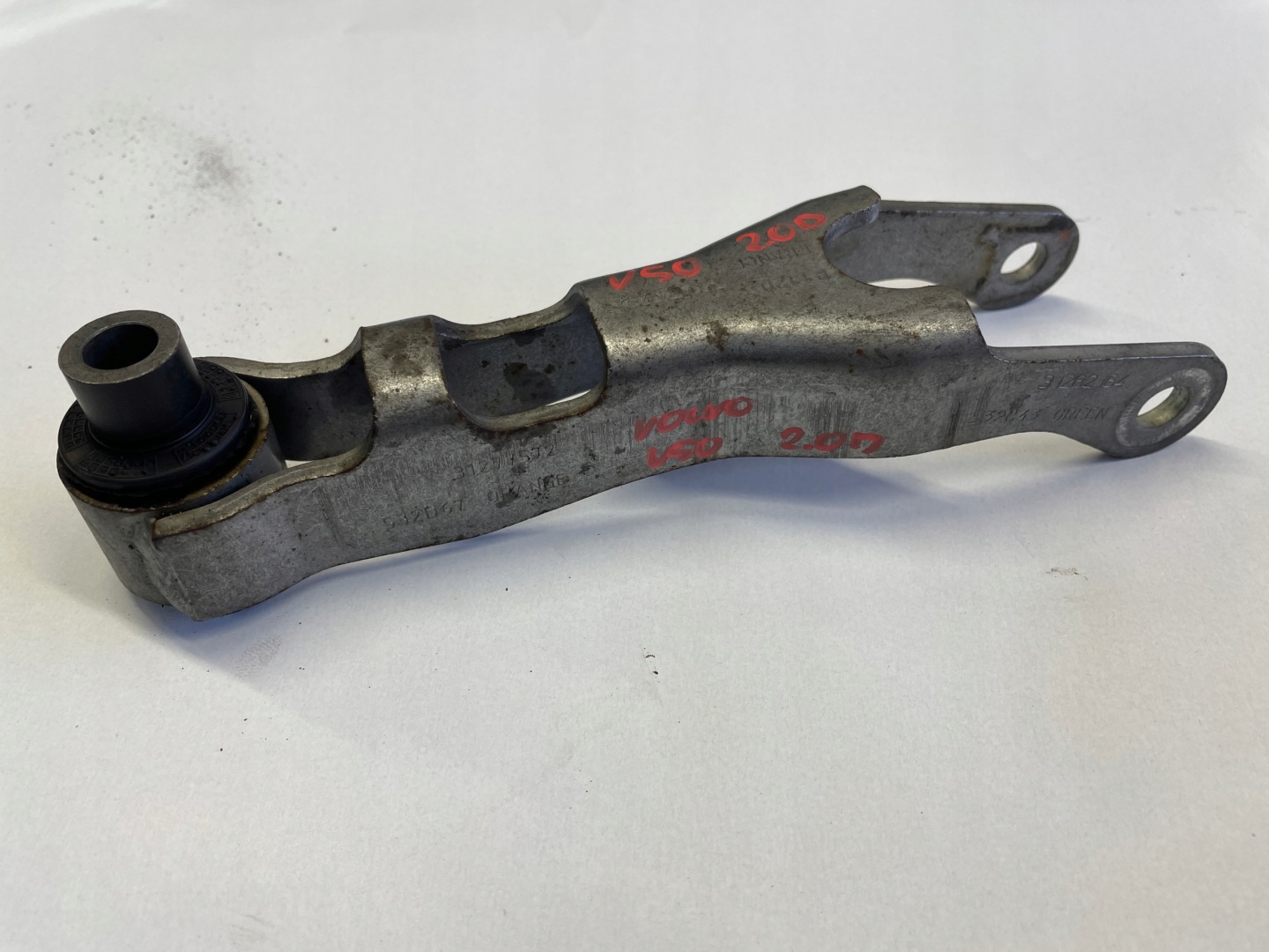 VOLVO V50 2.0D support engine mount 31277572