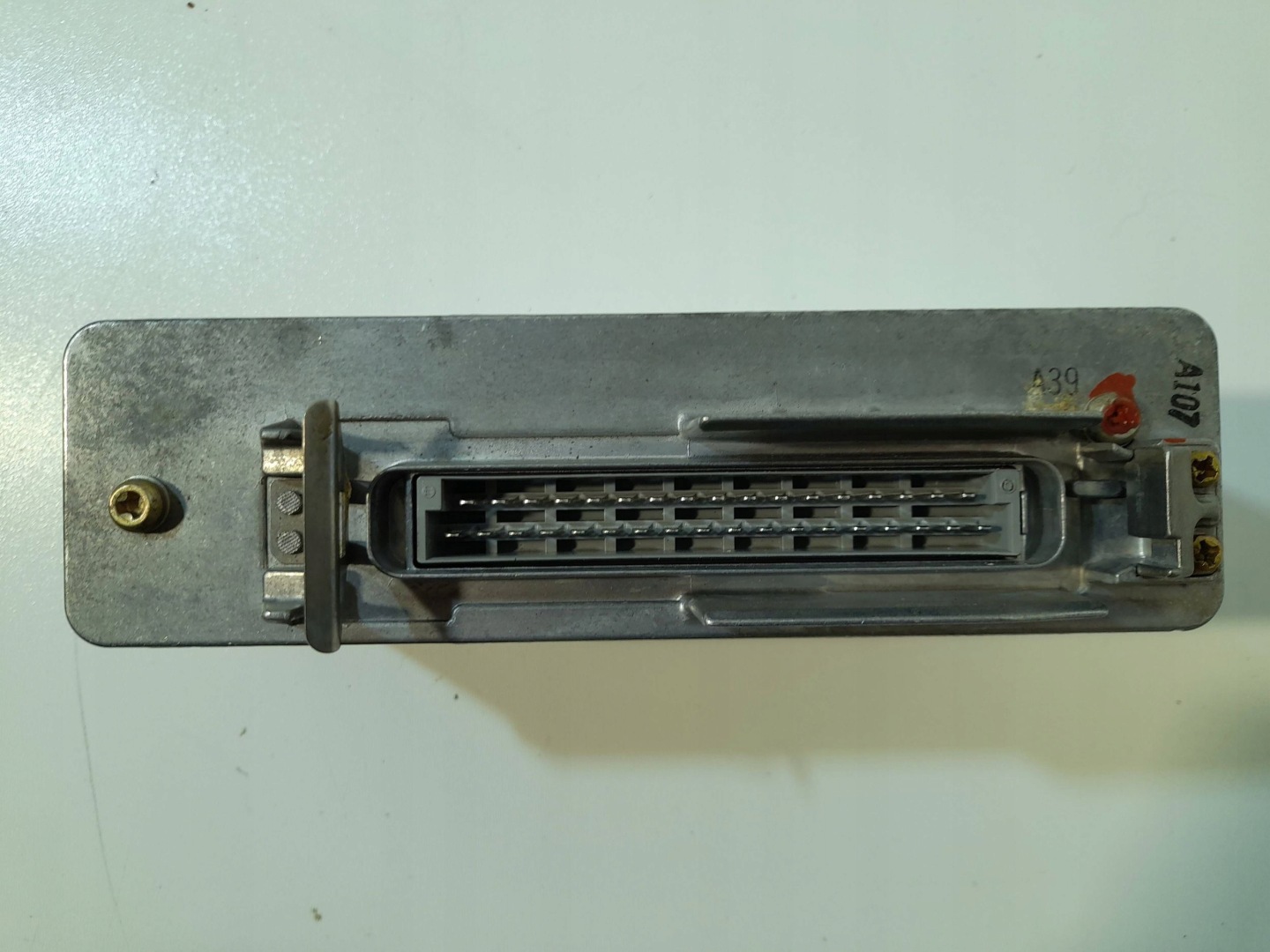 BMW 5 E34 control unit ABS 0265103047 (MD400)