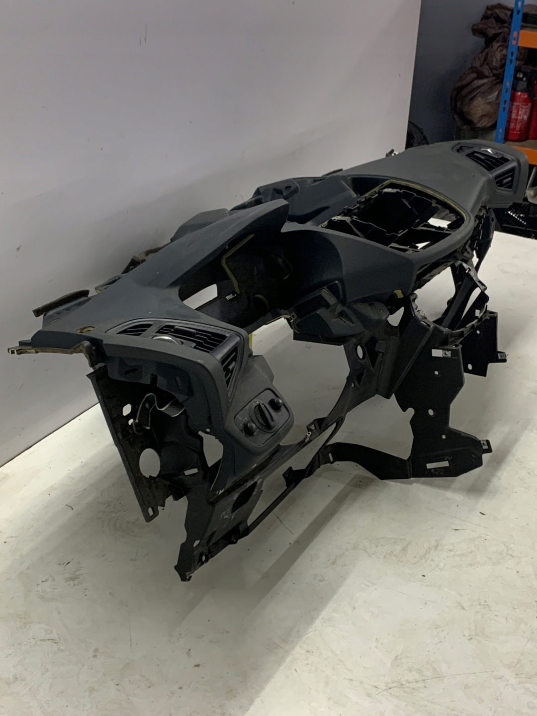 dashboard instrument panel console cockpit FORD C-MAX MK2