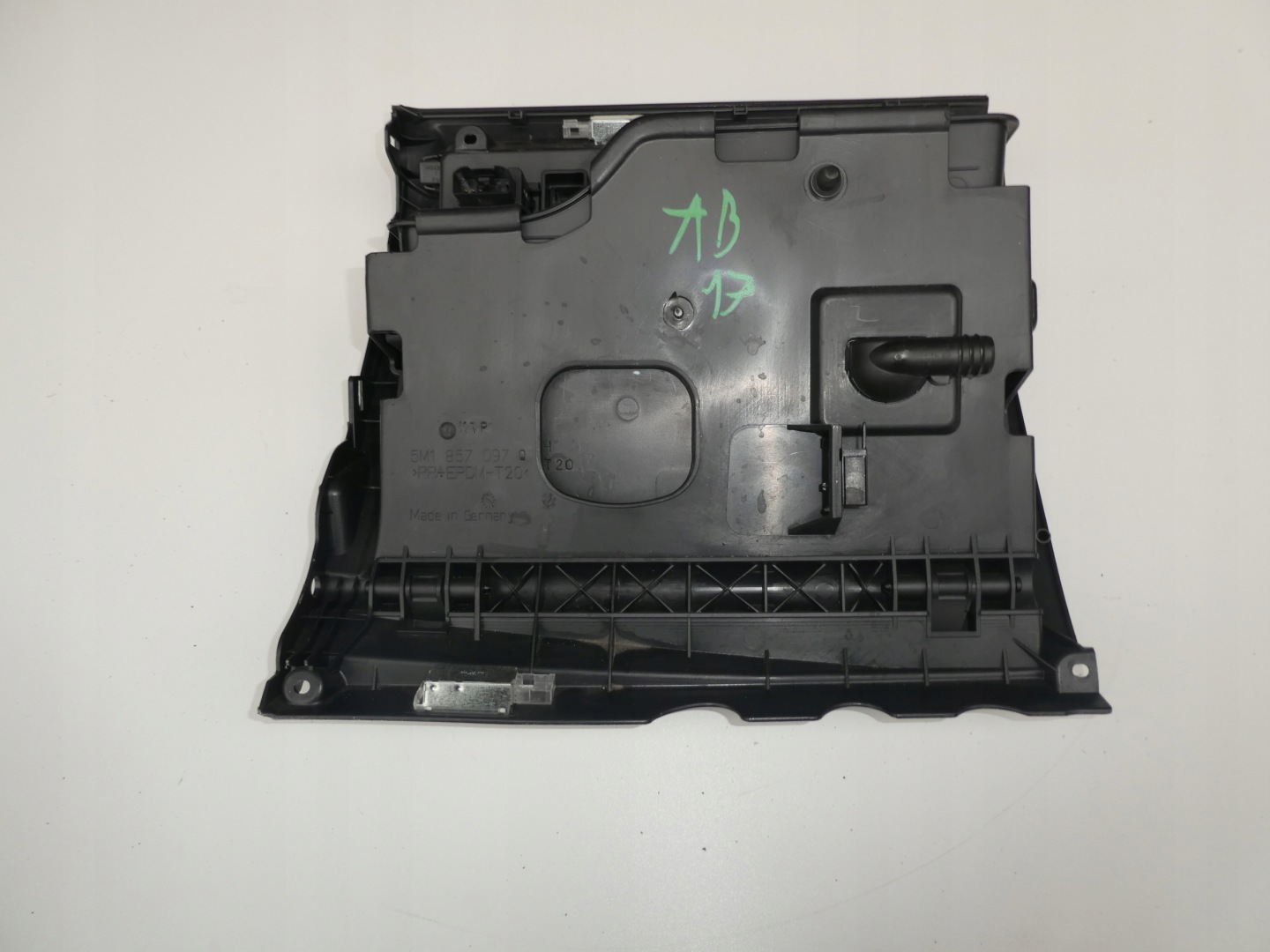 VW GOLF VI PLUS HANDSCHUHFACH DES BEIFAHRERS 5M1857097Q
