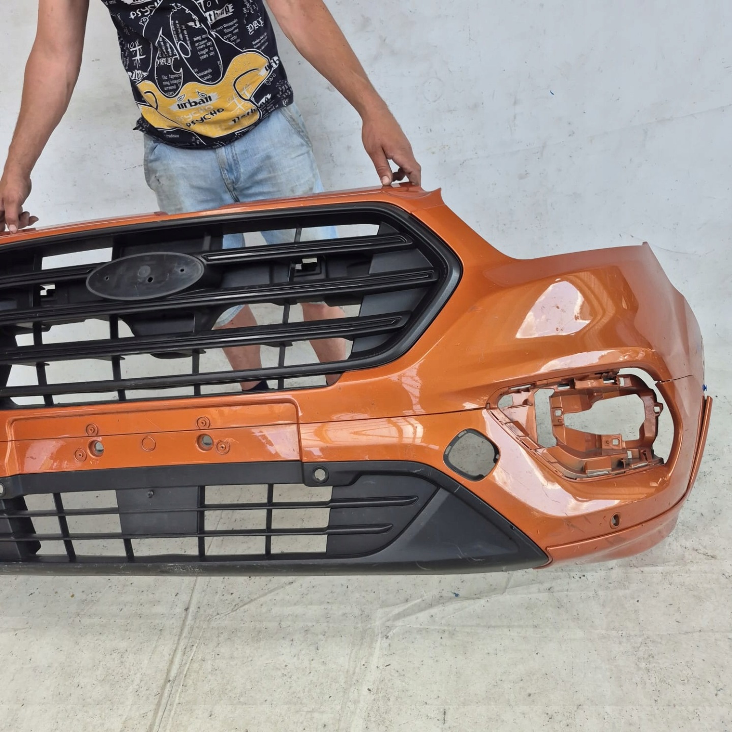 FORD TRANSIT CUSTOM and 1 MK1 ACTIVE LIFT 17-23 bumper front front PDC