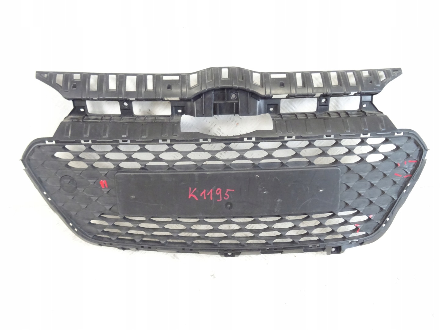 grille front front grid HYUNDAI I20 II 86569-C8010