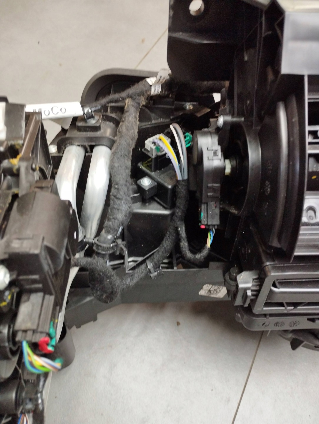 Volkswagen Amarok II Bloc de chauffage complet Sans de chauffage MB3B19B555VAN