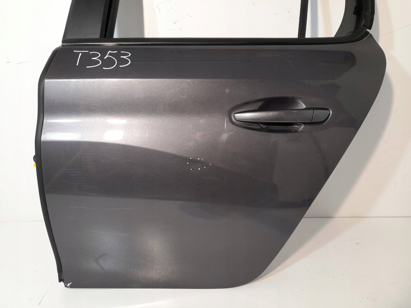 Peugeot 208 II door rear. left (T353)