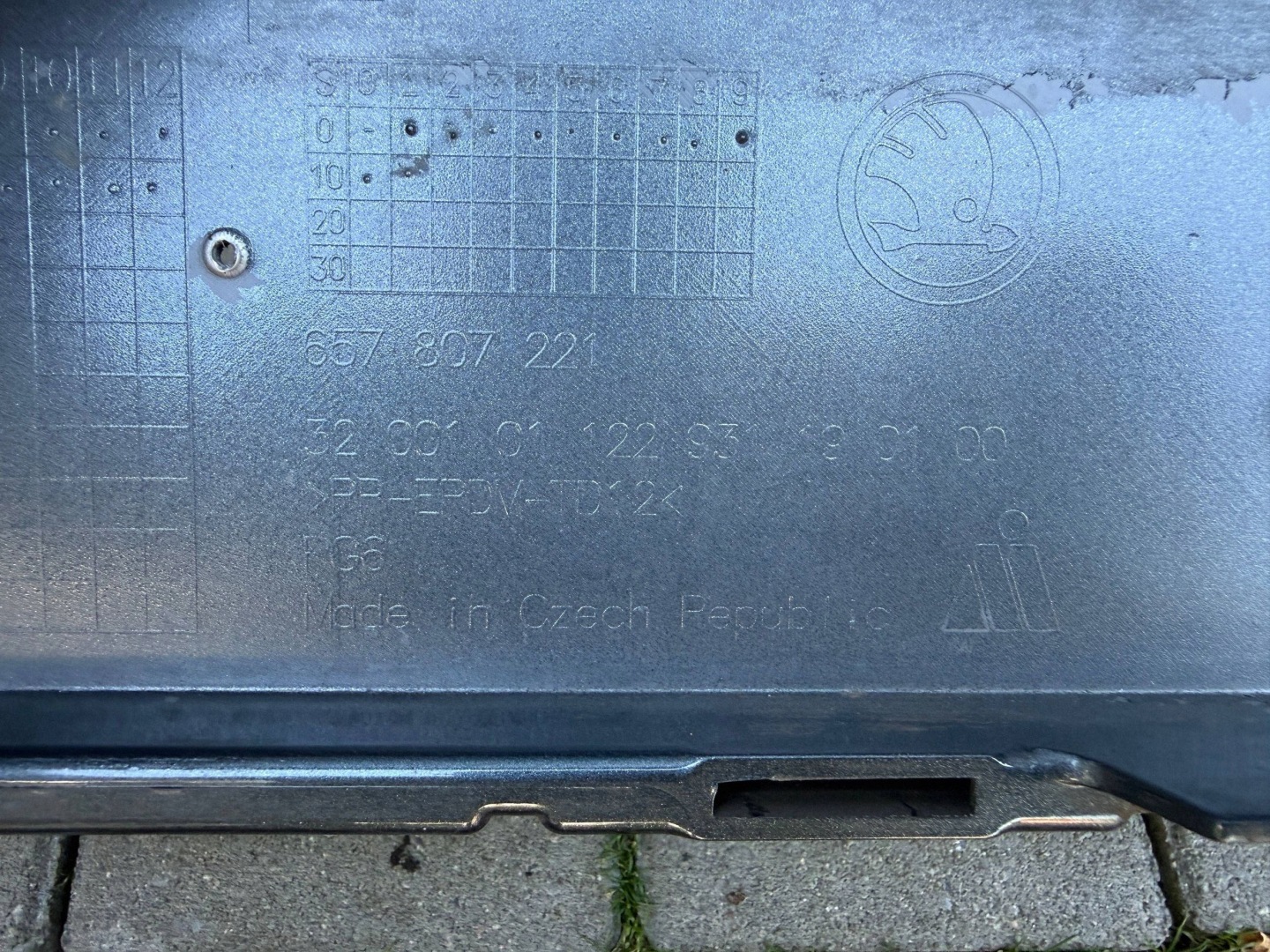 Skoda Scala 657 19- bumper front front