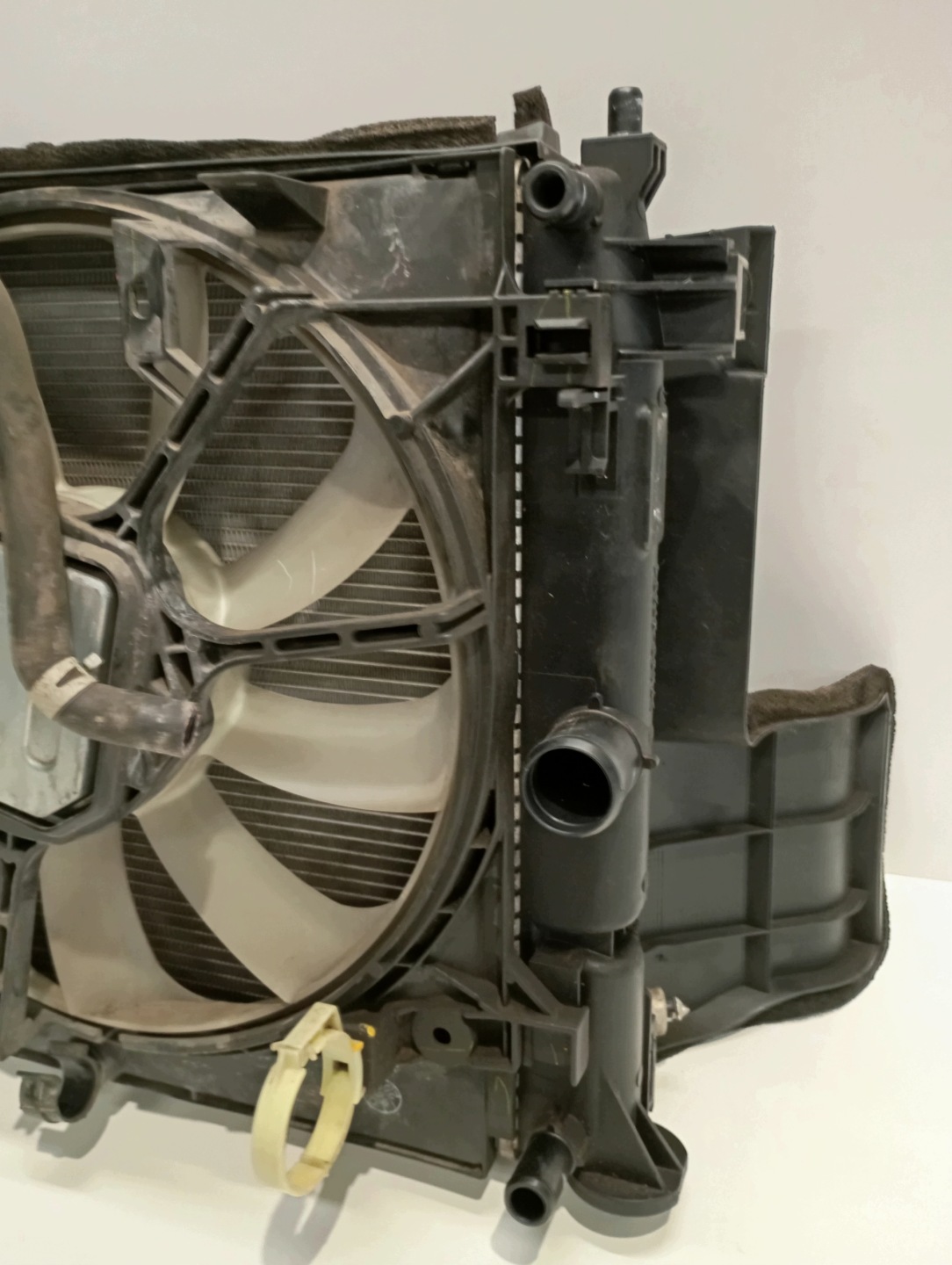 radiatore Radiatore / Raffreddatore TOYOTA CHR e 1,8HYB