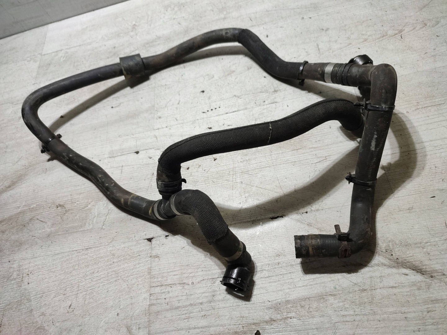 Mercedes-Benz GLA W156 2015 wiring / hose radiator