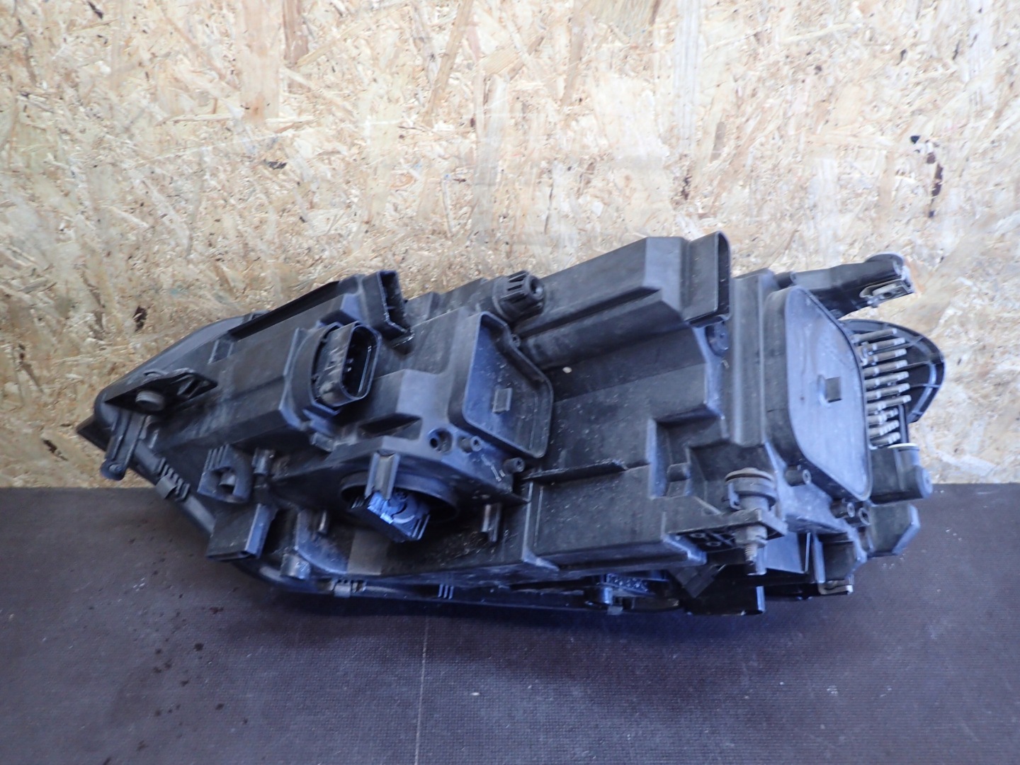 light front right VW TOURAN 15- FULL LED