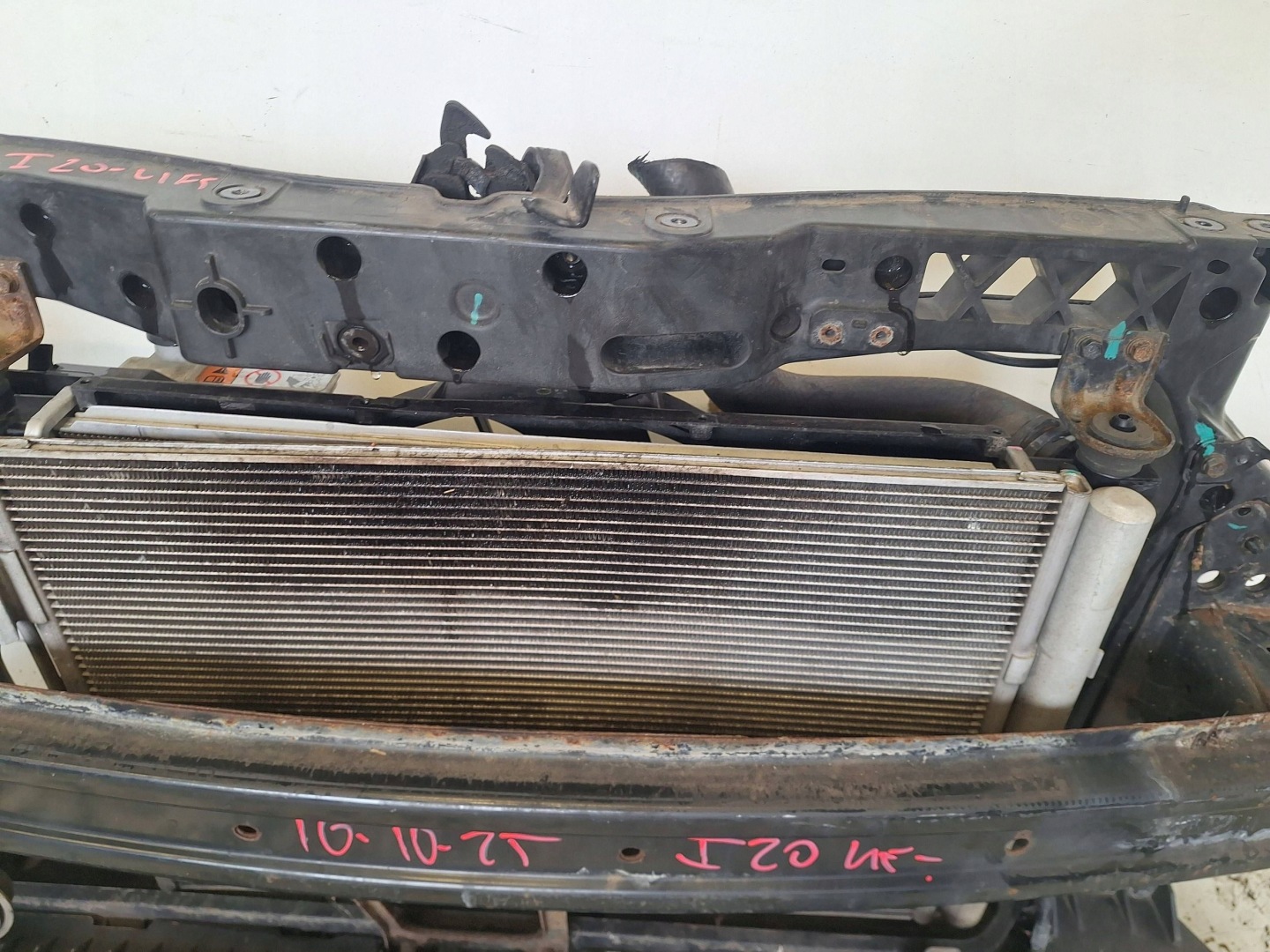 HYUNDAI I20 LUFT 12-15 support panel for radiators petrol