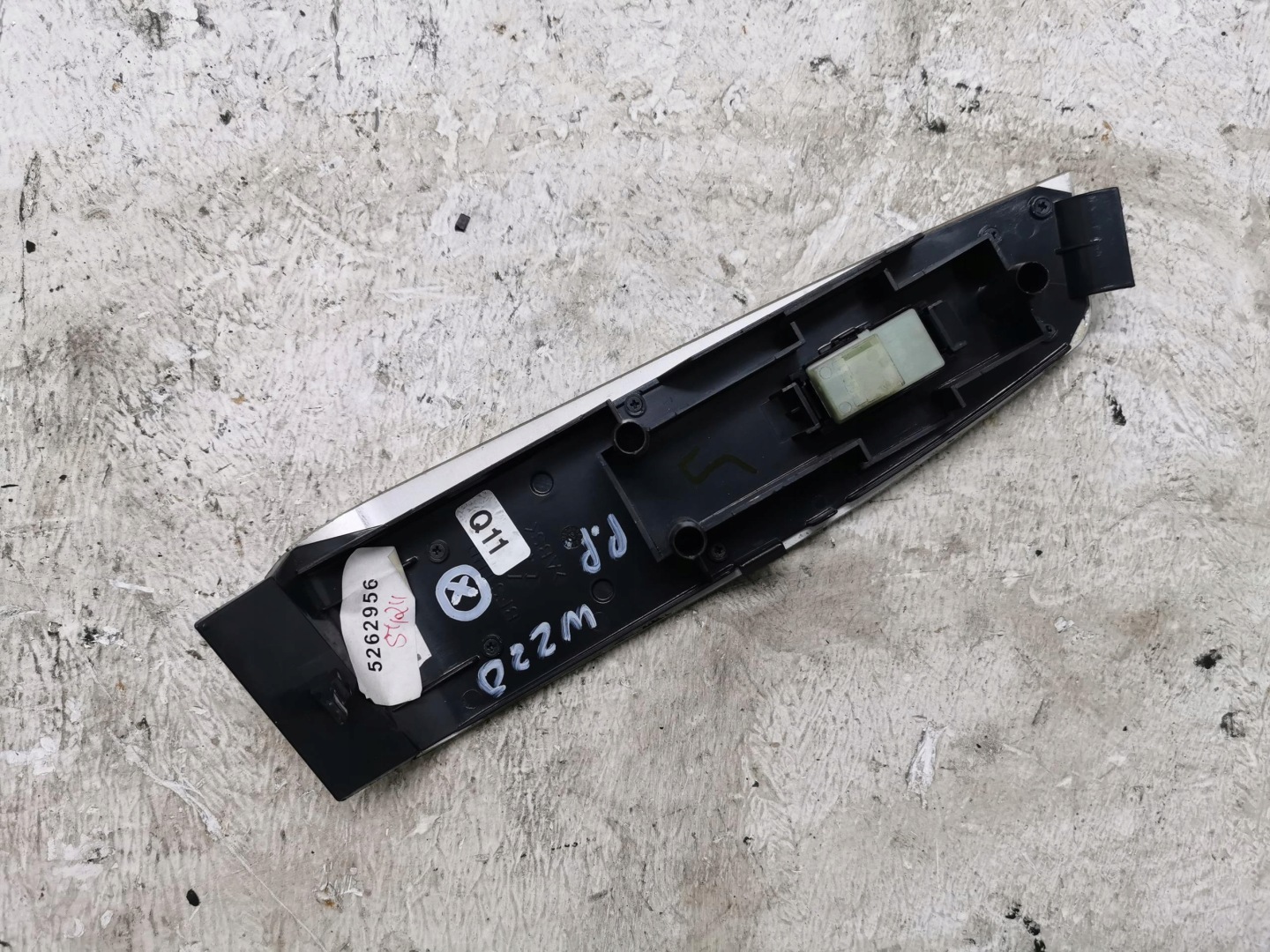window control switch right front MERCEDES S-KLASA W220