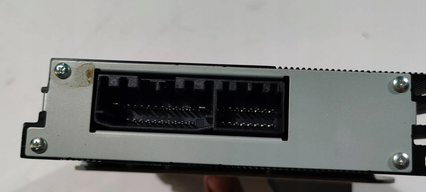 zesilovač audio amplituner Dodge Ram 2009-2019
