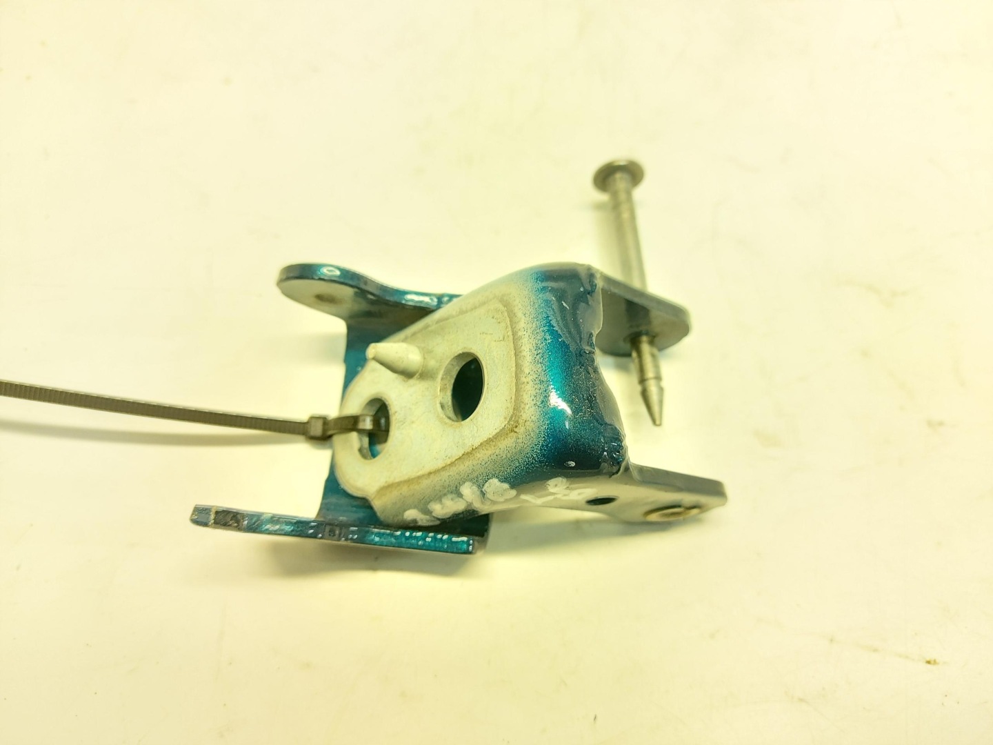 Peugeot 3008 III E3008 hinge door left front lower peu3008,iii,083398330