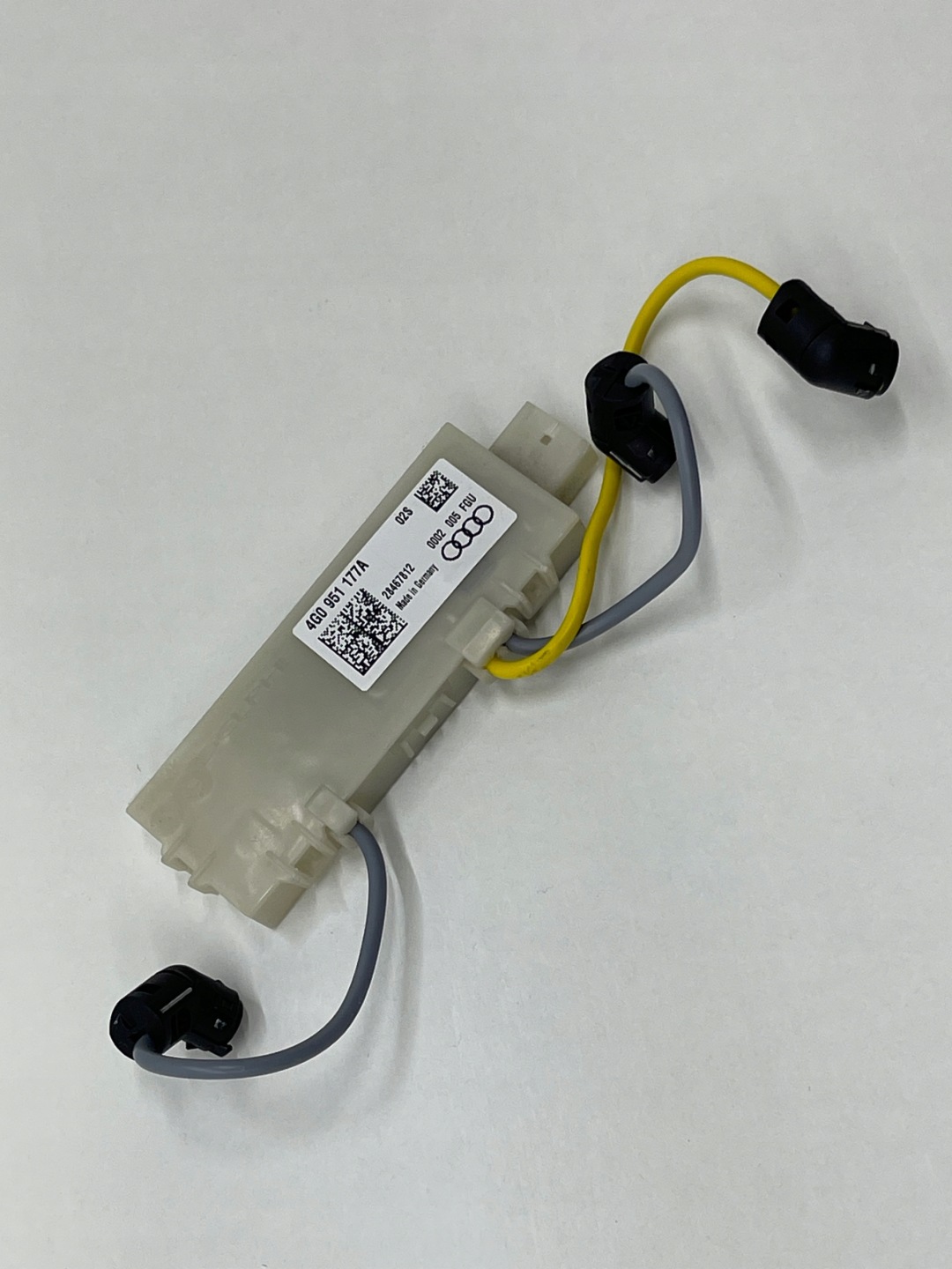 AUDI A6 C7 sensor ruchu alarmu SPRAWNY original!