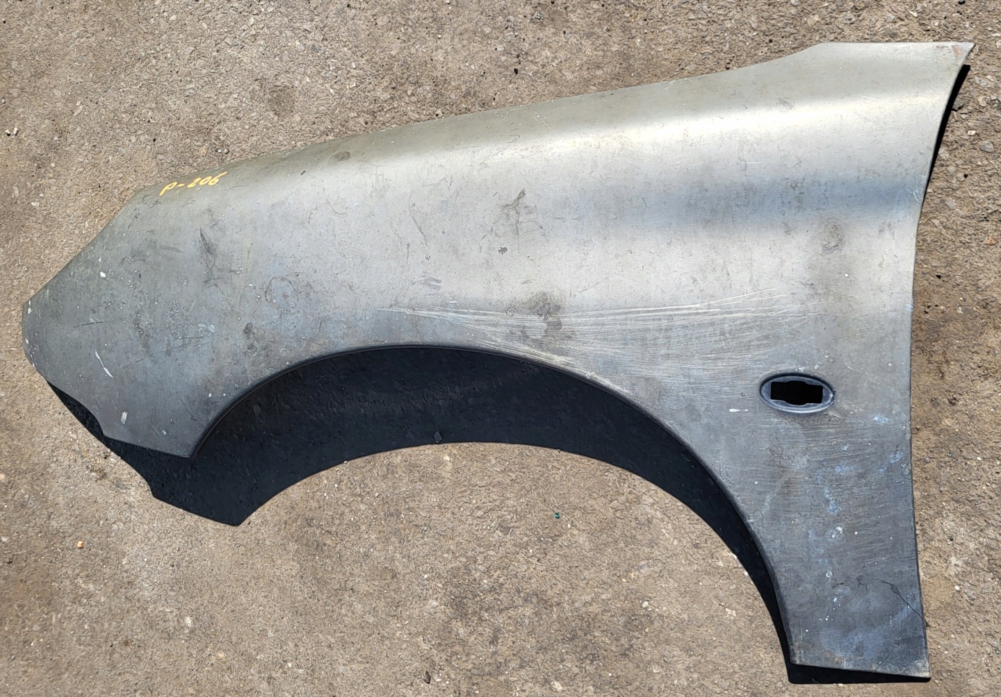fender left front PEUGEOT 206