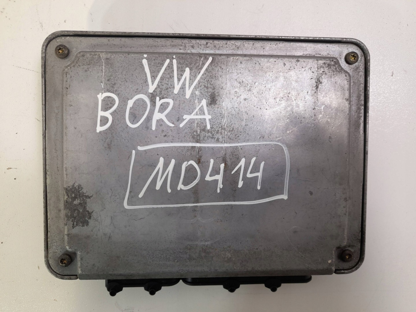 Volkswagen Bora 2,0 e Altro/e VAG Centralina Motore 06A906018EF (MD414)