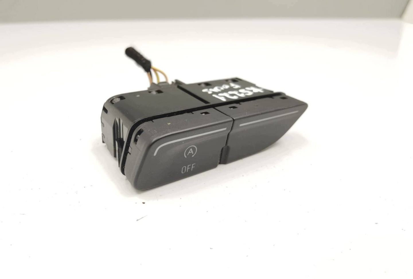 Bouton Ford Focus 3 2013 14B436FB