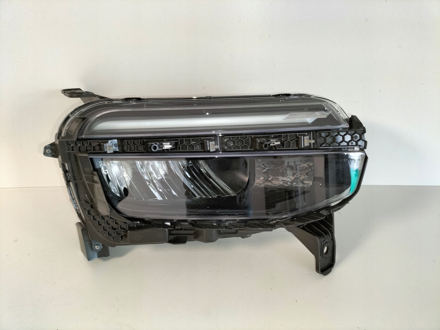 light front reflektor right JEEP AVENGER 23- FULL LED