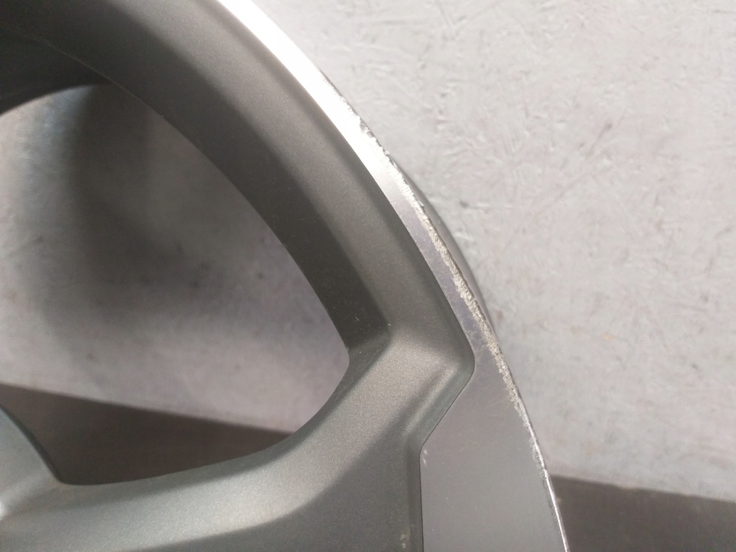 disk hliníkový AUDI A4 B9 8,5J 19" 5X112 ET40 8W0601025CG